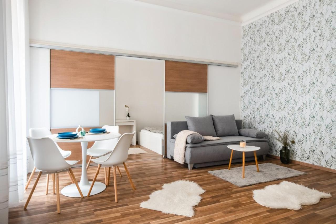 Erika'S Downtown Home בודפשט מראה חיצוני תמונה