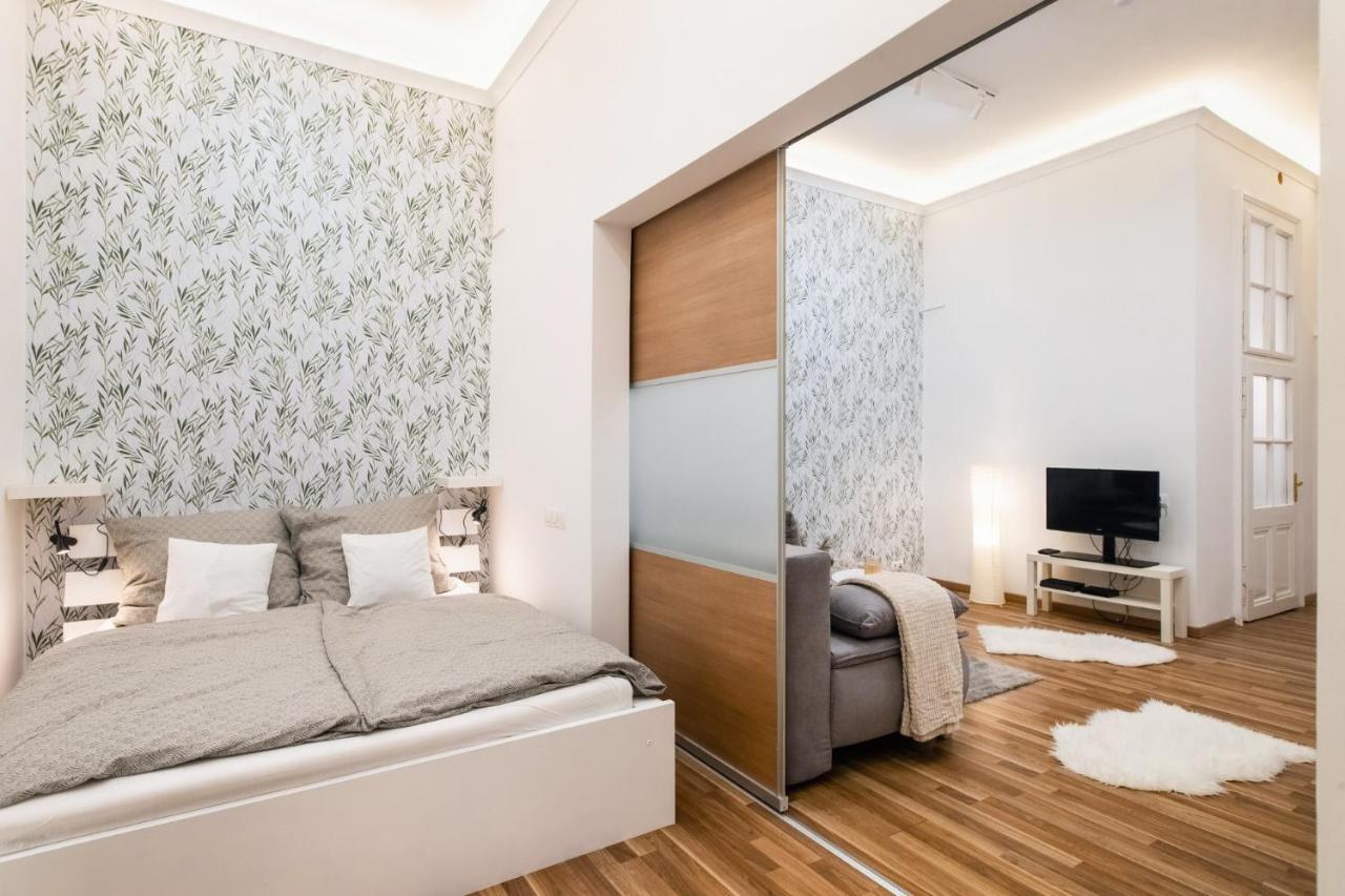Erika'S Downtown Home בודפשט מראה חיצוני תמונה